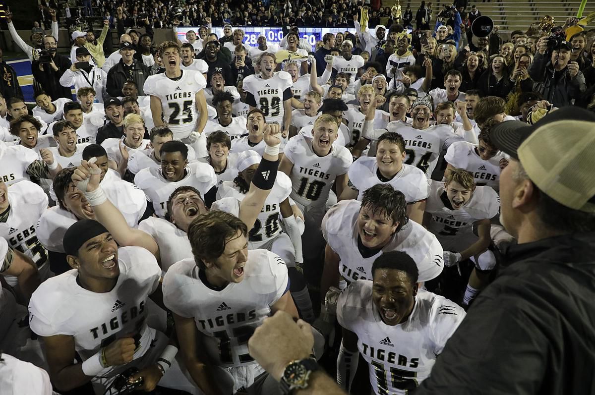 Broken Arrow brings home first state football title